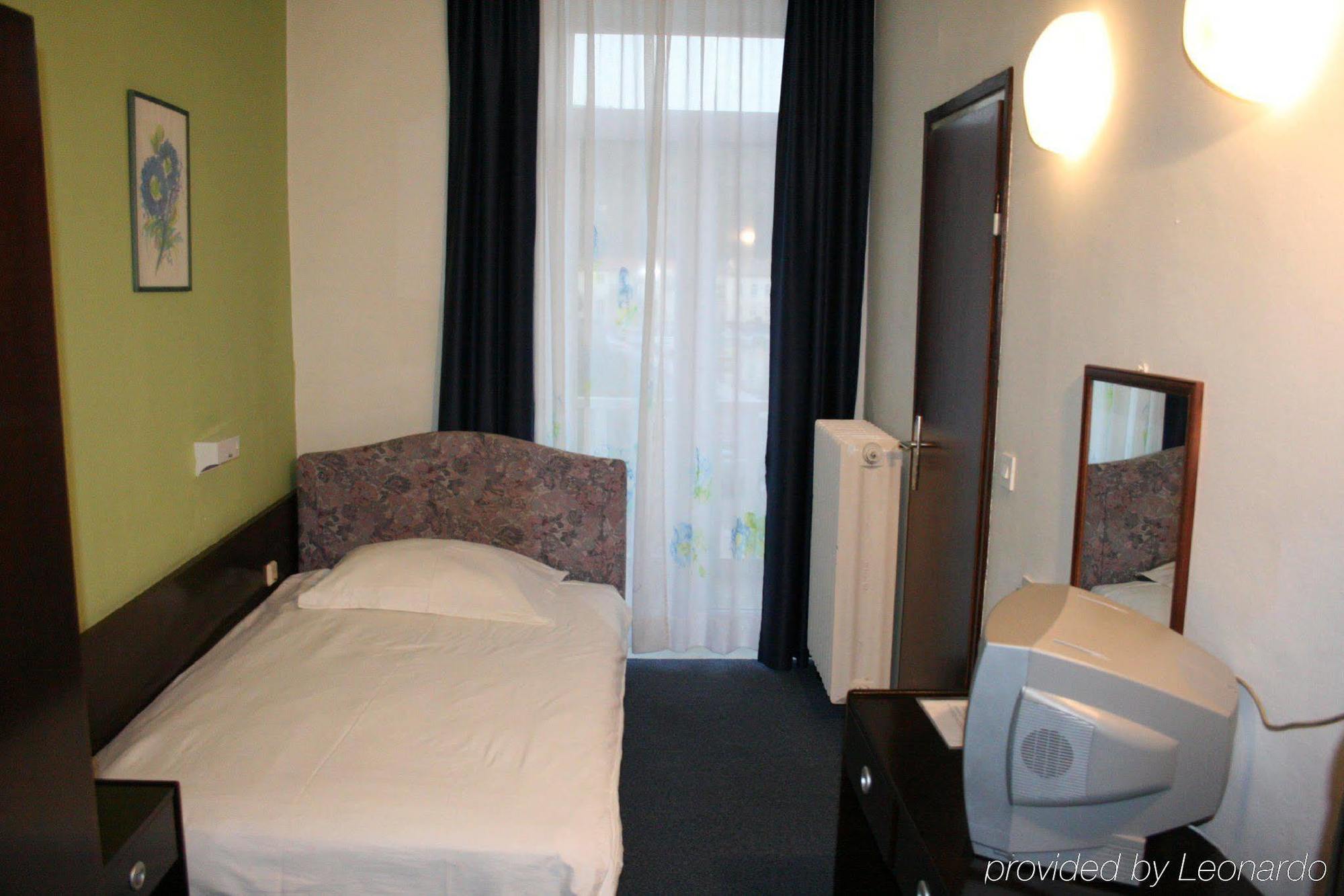 Hotel Istra 라브 객실 사진